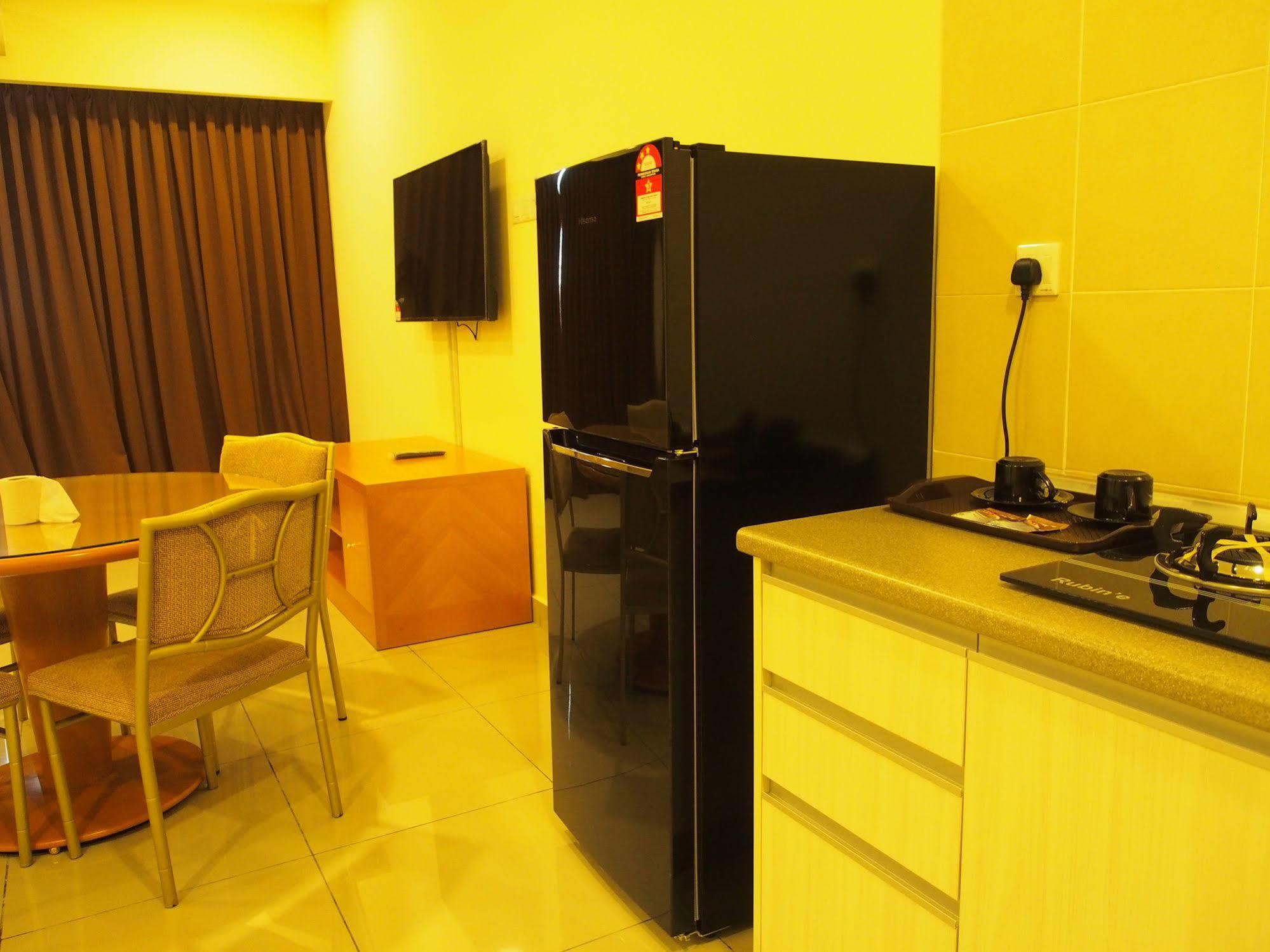 Premier Times International Hotel Seri Kembangan Eksteriør billede